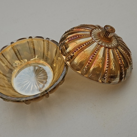 Vintage Beaded Paneled Marigold Carnival Art Glass Vanity Powder Jar - Picture 2 of 2